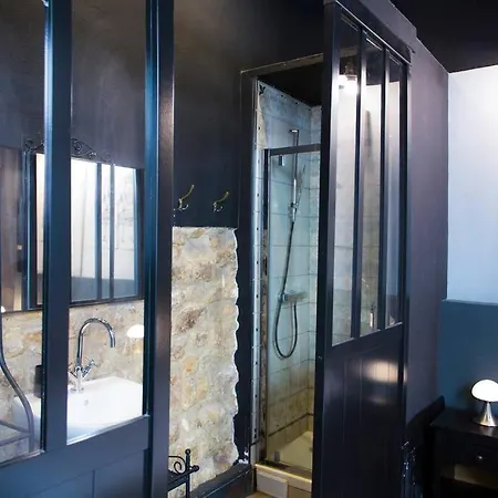 Nice Studio Close To Republique Appartement Parijs
