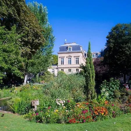 Nice Studio Close To Republique