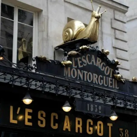 Nice Studio Close To Republique Appartement Parijs