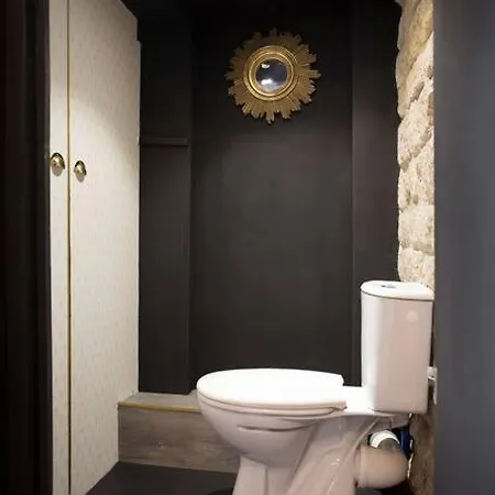 Nice Studio Close To Republique Appartement Parijs